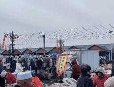 线上(shàng)直(zhí)播(bō)聚人气 线下宣讲入人心