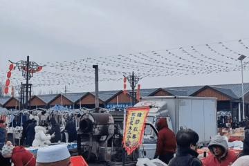 线上(shàng)直(zhí)播(bō)聚人气 线下宣讲入人心