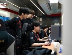 OMG成德(dé)杯最强黑(hēi)马？JDG直接(jiē)烂完？Viper迎(yíng)來(lái)德(dé)杯首秀！