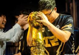 LPL新赛季(jì)戰(zhàn)队公(gōng)布，一支(zhī)戰(zhàn)队静悄悄退出，資(zī)金链彻底断裂(liè)