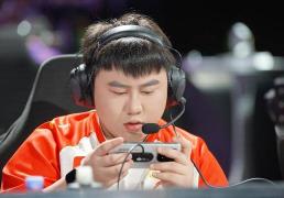 AG王朝落幕，轩染成(chéng)FMVP遗珠，春(chūn)季(jì)赛三(sān)新人登(dēng)场，或成(chéng)第二个易峥