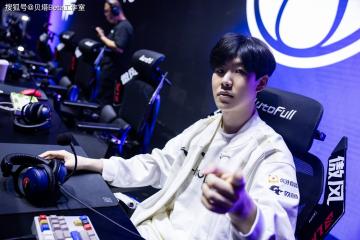 海外网友(yǒu)热议T1淘汰IG：Theshy像T1间諜(dié)！赛制(zhì)太差，IG該(gāi)進(jìn)瑞士(shì)轮