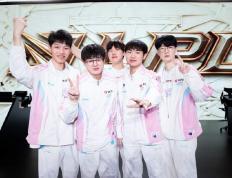 LPL首(shǒu)支先锋赛隊(duì)伍出炉！BLG锁定总决赛门票，国一(yī)上發(fā)文成焦點(diǎn)