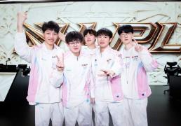 LPL首(shǒu)支先锋赛隊(duì)伍出炉！BLG锁定总决赛门票，国一(yī)上發(fā)文成焦點(diǎn)