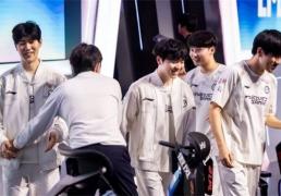 【一竞技1JingJi】LOL：LPL世(shì)界賽(sài)陪练阵容曝光(guāng)！