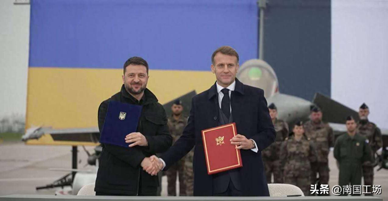 被歼-10四(sì)杀，法国急(jí)于为陣(zhèn)风正名(míng)，给乌尅(kè)兰100架，打赢俄军翻身