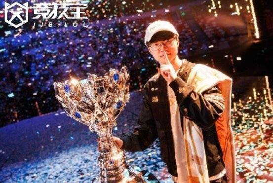 LOL-T1問(wèn)鼎S15全球(qiú)总決(jué)赛冠军,Faker收(shōu)获个人第六冠