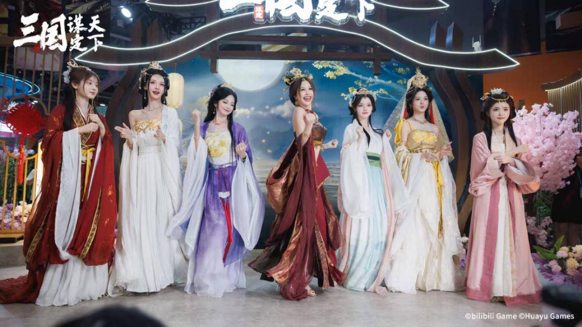 LOL新乱斗刚上线？这款三國(guó)新服福利(lì)更炸裂(liè)