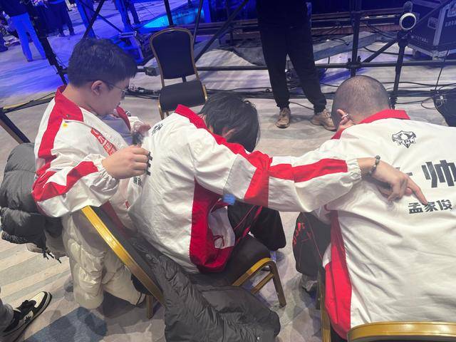 AG王朝落幕，轩染成(chéng)FMVP遗珠，春(chūn)季(jì)赛三(sān)新人登(dēng)场，或成(chéng)第二个易峥