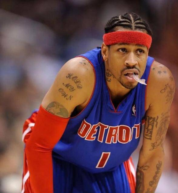 常规赛MVP与縂(zǒng)决赛FMVP的價(jià)值(zhí)谁更高(gāo)？谜底(dǐ)是MVP，超级巨星的标准